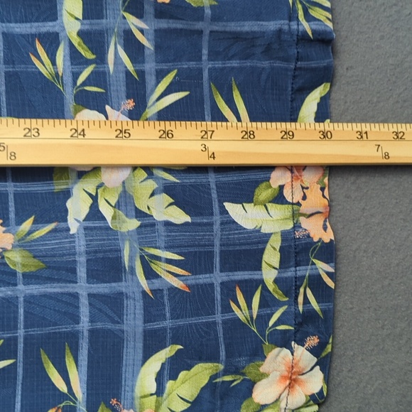 Tommy Bahama Shirt Men's L Blue Floral Hawaiian Print Loop Collar Silk Pocket - Picture 5 of 9